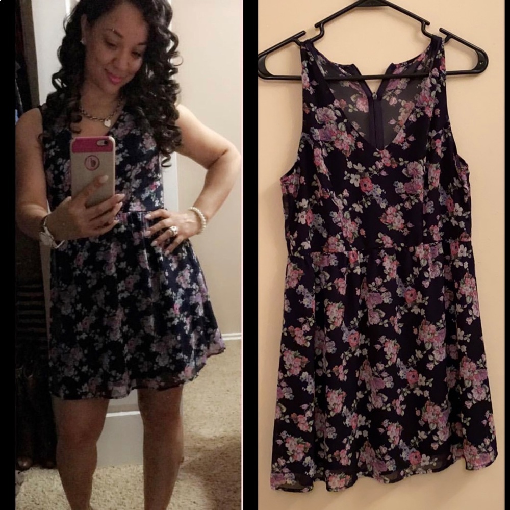 Sleeveless Ladies Floral Print dress (navy blue)